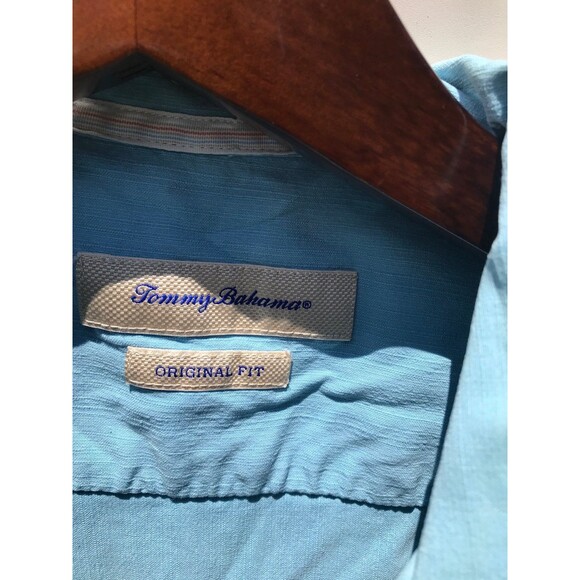 Tommy Bahama 100% Silk Hawaiian  Button Up Shirt Men's large Tropical blue - Picture 3 of 6